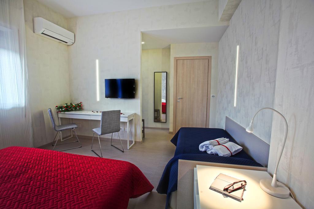 Hotel Kroma Ragusa Exterior photo